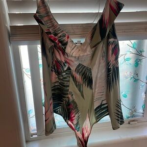 Guess off the shoulder bodysuit